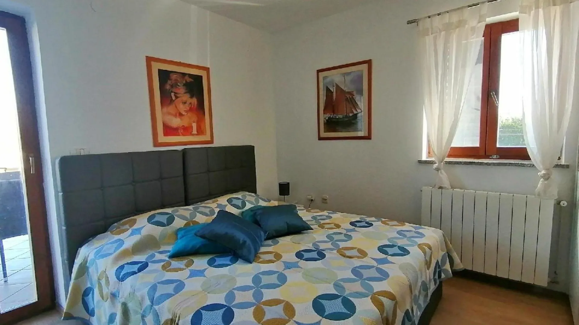 Holiday home Geraeumiges Ferienhaus Mit 4 Schlafzimmern Und Privatem Pool Jursici