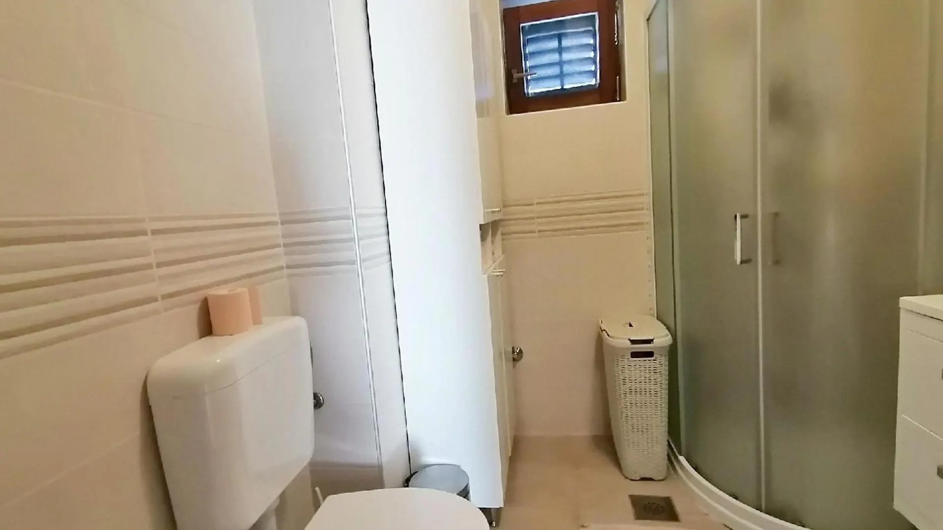 Holiday home Geraeumiges Ferienhaus Mit 4 Schlafzimmern Und Privatem Pool Jursici