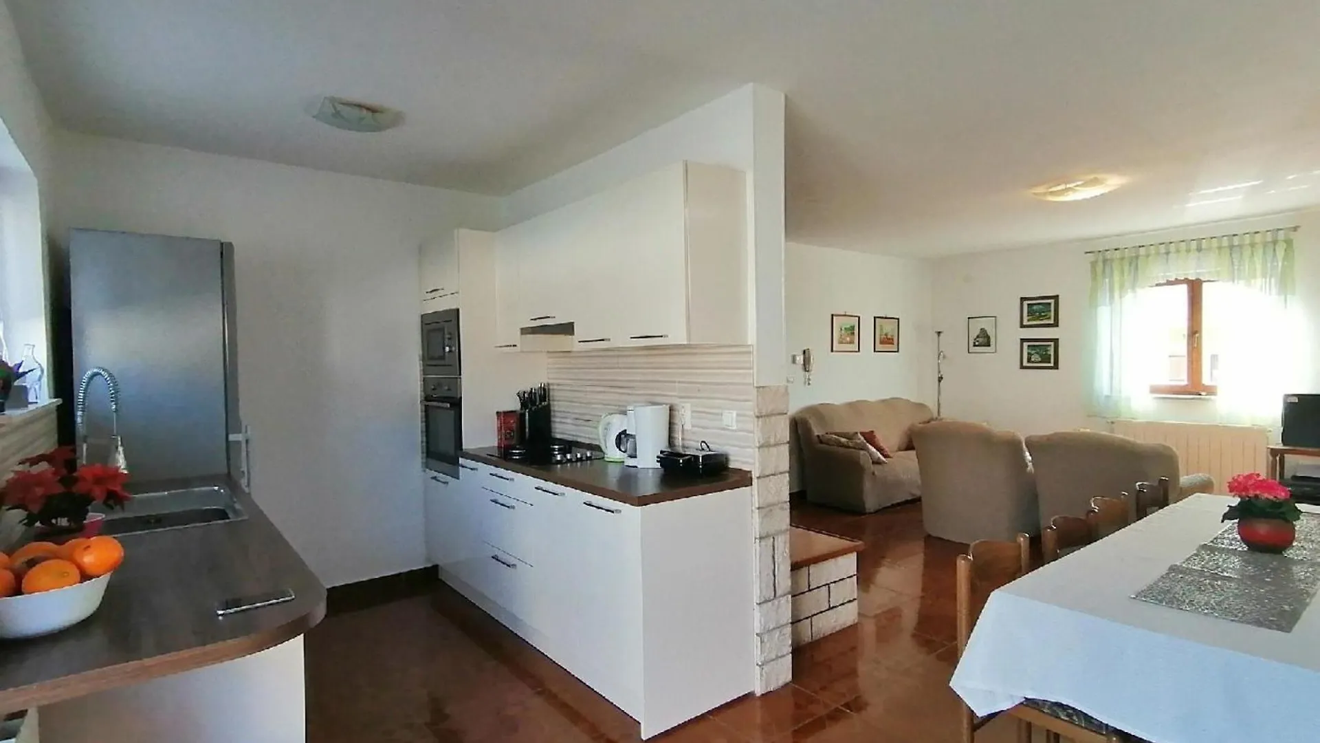Geraeumiges Ferienhaus Mit 4 Schlafzimmern Und Privatem Pool Jursici Holiday home